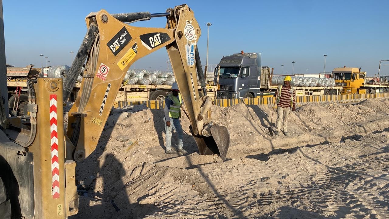مشروع أعمال تنفيذ شبكة المياه الخاصة بمنطقة الشحن بمنفذ البطحاء